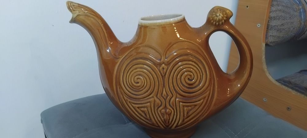 Керамический кувшин