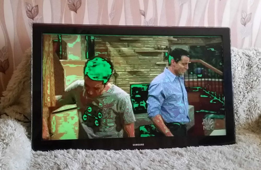 Samsung плазмен телевизор 52 инча Full HD