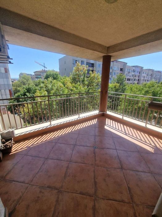 Дава се под наем Четиристаен апартамент в София, Лагера - 152 кв.м за 1100 € - Снимка #5