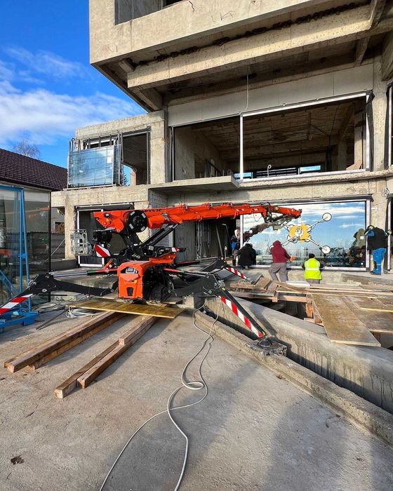 Închiriere macara spider București