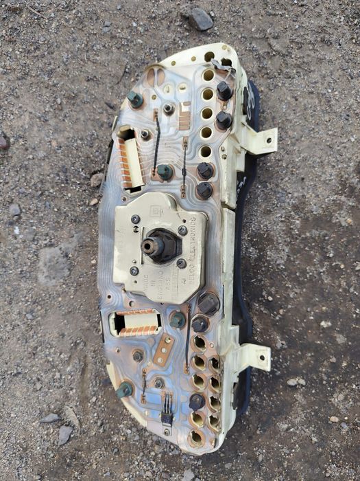 Щиток приборов Опель Вектра а