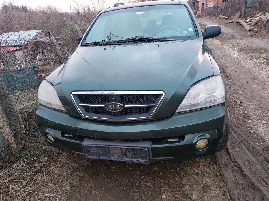 Ефтини части Киа Соренто 170 коня и 140 всичко налично само на части.