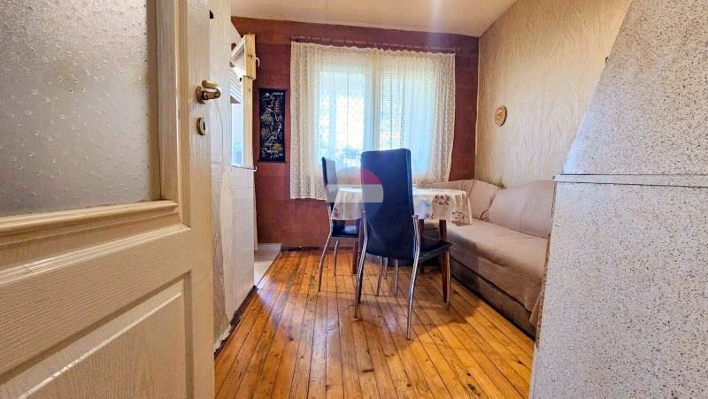 Тристаен панелен апартамент, кв. Вл. Варненчик, РН