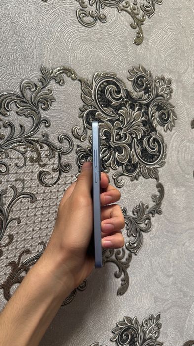 Oppo Reno 11F 5G продаются