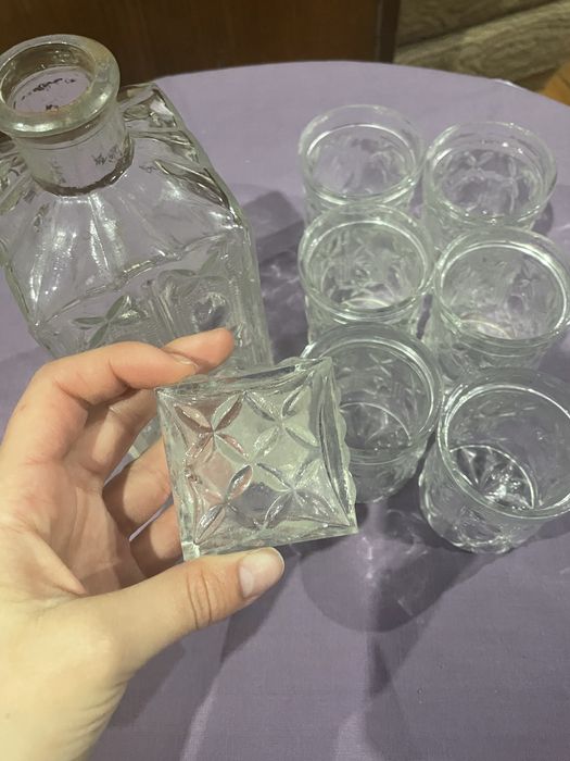 Сервиз/ Комплект за уиски- 6 бр. Чаши + гарафа/ бутилка