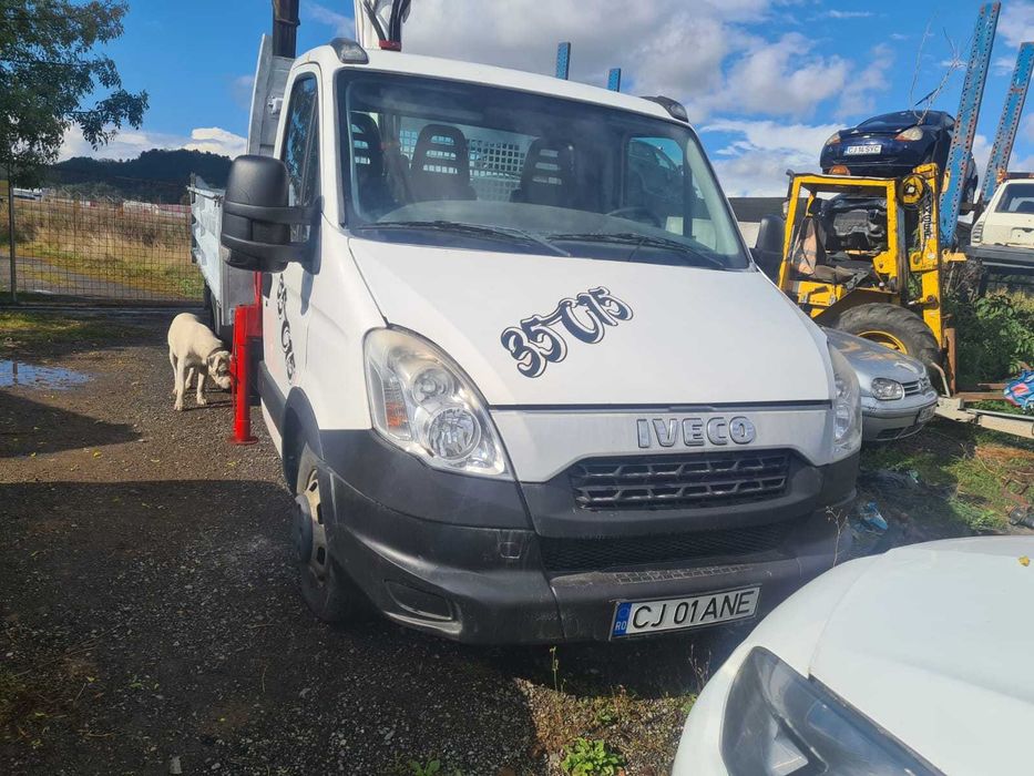 Vând  Iveco  Daily  3.5 tone basculabil  cu macara