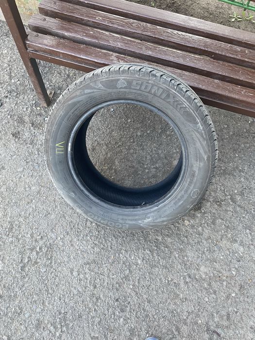 Продам срочно летнюю резину