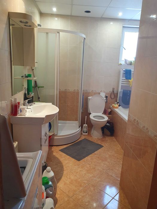 4ст+кухня,монолит,120кв.м.,ет.5,след осн.ремонт,Болницата