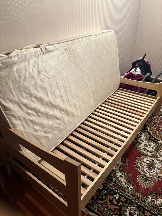 Срочно продам кровать