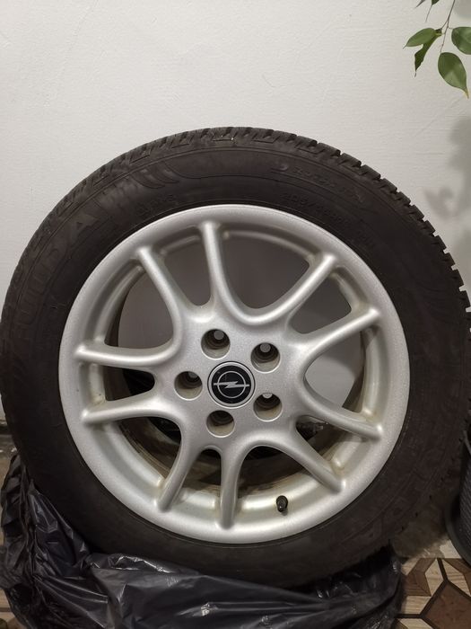 Зимни гуми FULDA CRISTALL CONTROL HP2 205 55 16 с джанти 16 5х110