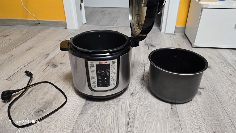 Мултикукър Tefal CY505E30 1200 W, 6 л, 25 програми,




MULTICOOKER ПОД НАЛЯГАНЕ TEFAL CY505E 2


MULTICOOKER ПОД НАЛЯГАНЕ TEFAL CY505E 25
