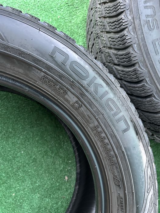 4 зимни гуми nokian 235 55 17