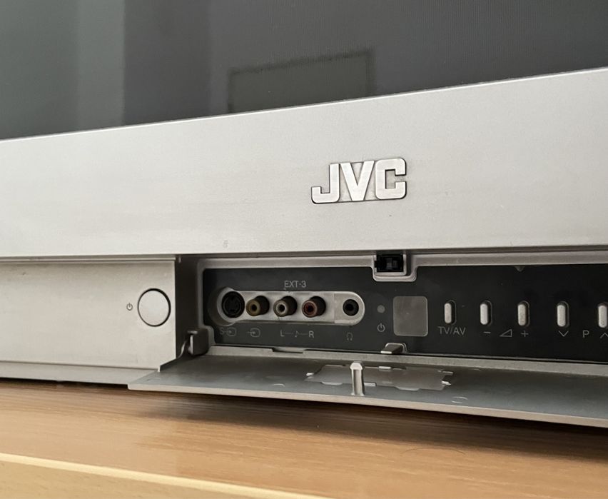 Телевизор JVC