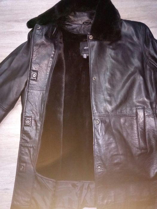 Продам куртку кожа