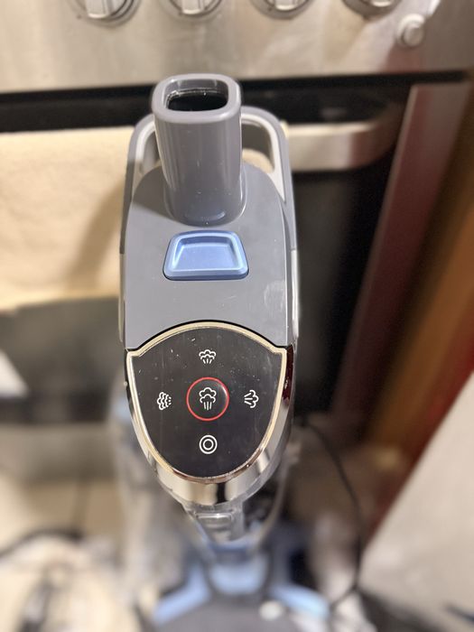 Mop cu aburi cu functie de aspirare si aparat de curatat cu aburi