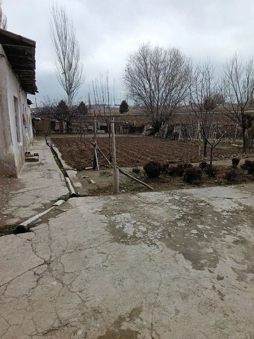 Toshkent tumanida 5 sotix yer sotiladi  Chuvalachida