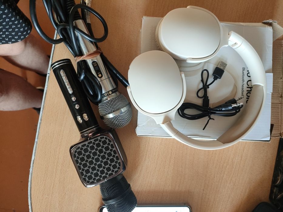 Микрофоны и наушники продам