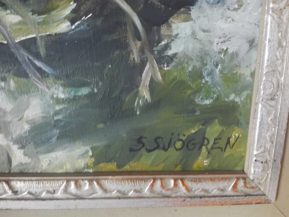 Красива картина и малки грамофонни плочи.