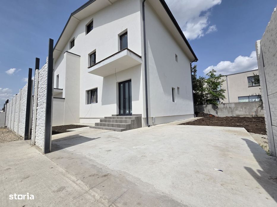 Casă duplex cu 4 dormitoare si mansarda 160 mp Cartier Independenței