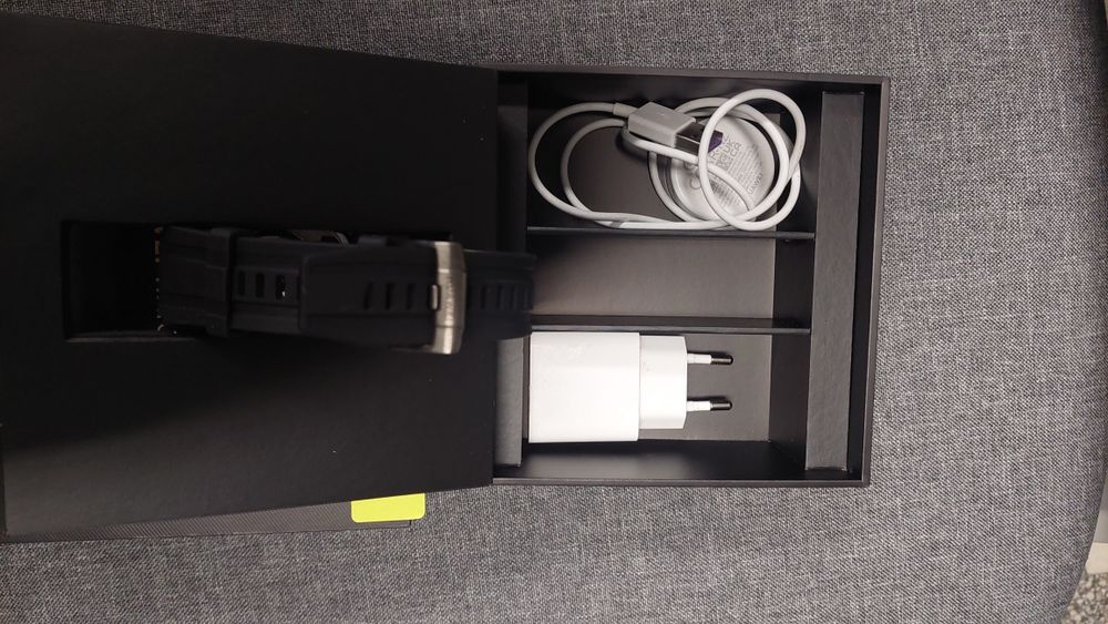 Смарт Часовник Huawei Watch Ultimate Black Zicron CLB-B19 Нов