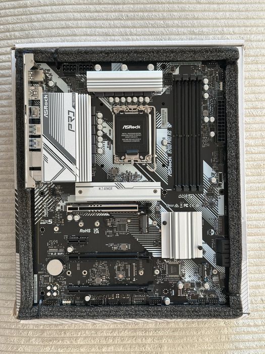 Placa de baza ASRock B760 PRO RS, DDR5, LGA1700