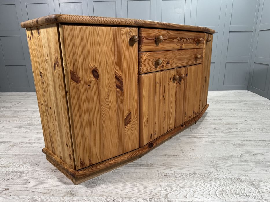 Бюфет 4 врати, 2 чекмеджета Д1048