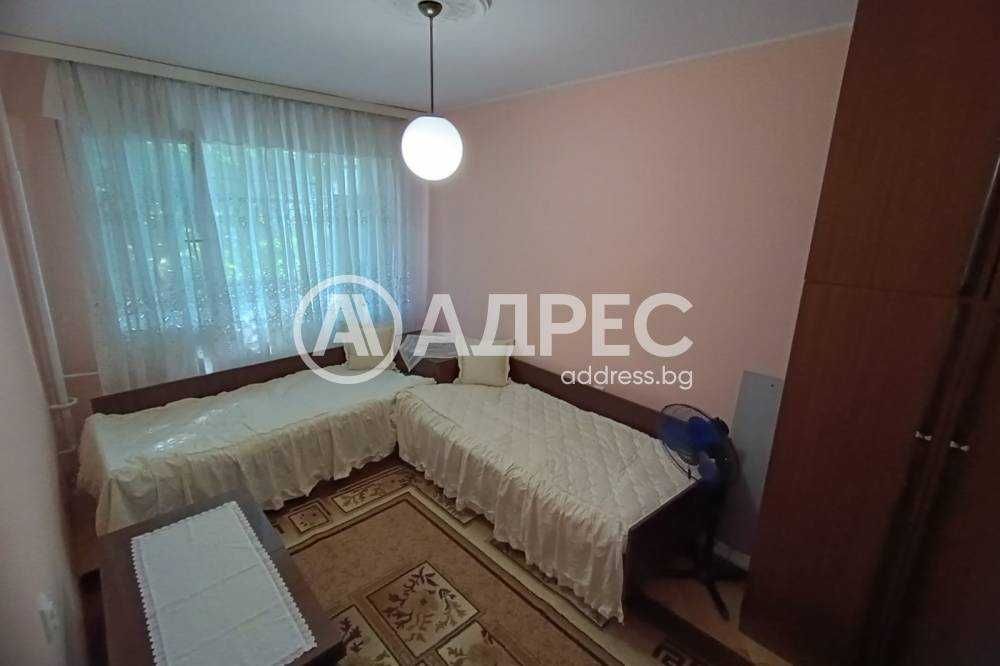 Продава се Тристаен апартамент в Разград, Център - 78 кв.м за 1795 €/кв.м - Снимка #1