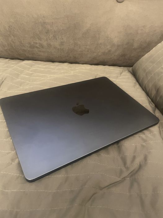 MacBook Air M2 13,6 дюймов