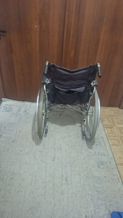 Инвалидная коляска