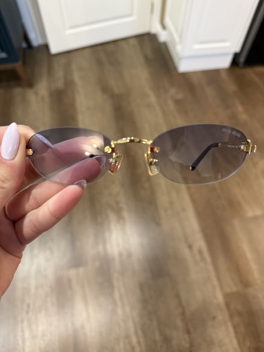 Слънчеви очила miu miu