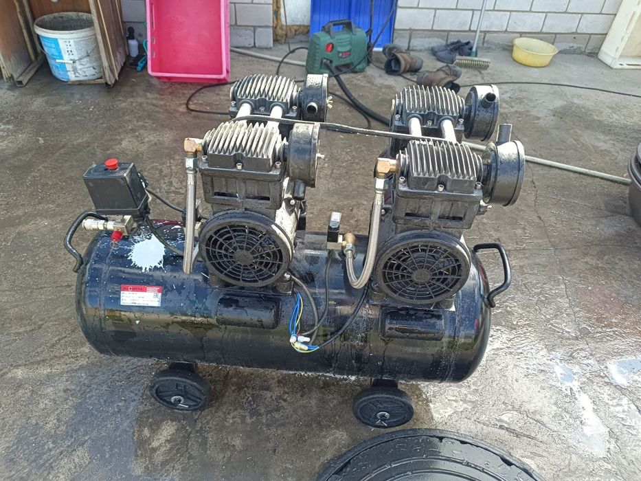 Продам Компрессор безмасленый