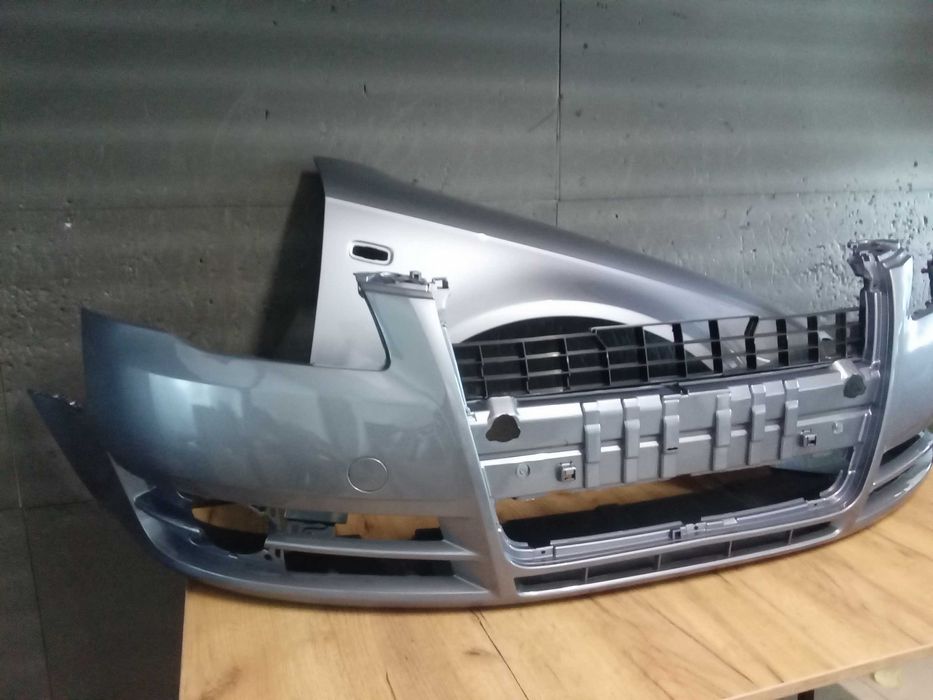 Bara, Aripa fata Grila radiatorAudi A4 B7 Gri LY7H NOUA stanga-dreapta