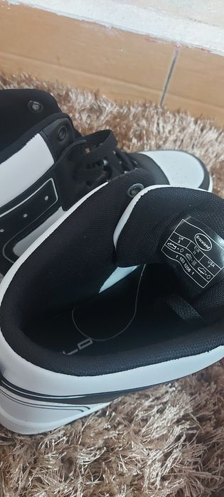 Нови дамски кецове