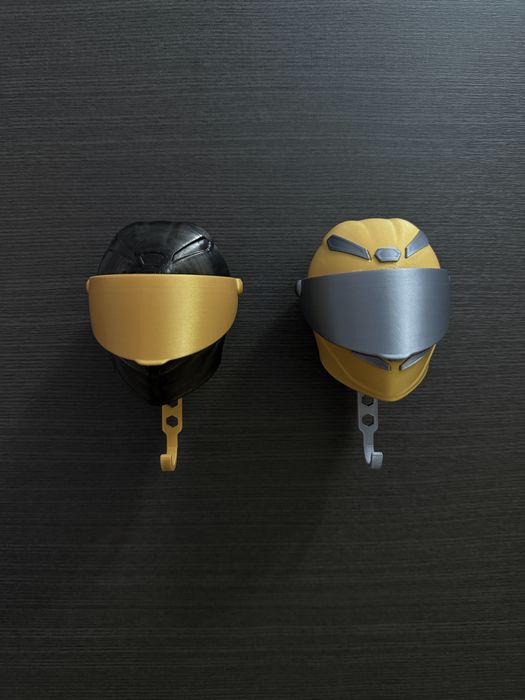 Suport Chei Moto - Design Casca cu Viziera Mobila