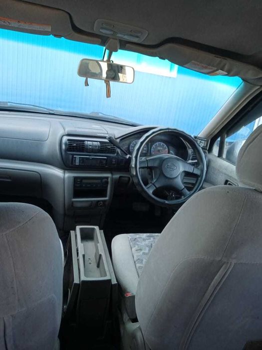 NISSAN R'nessa.  1998