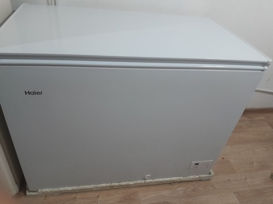 Продам морозилку Haier
