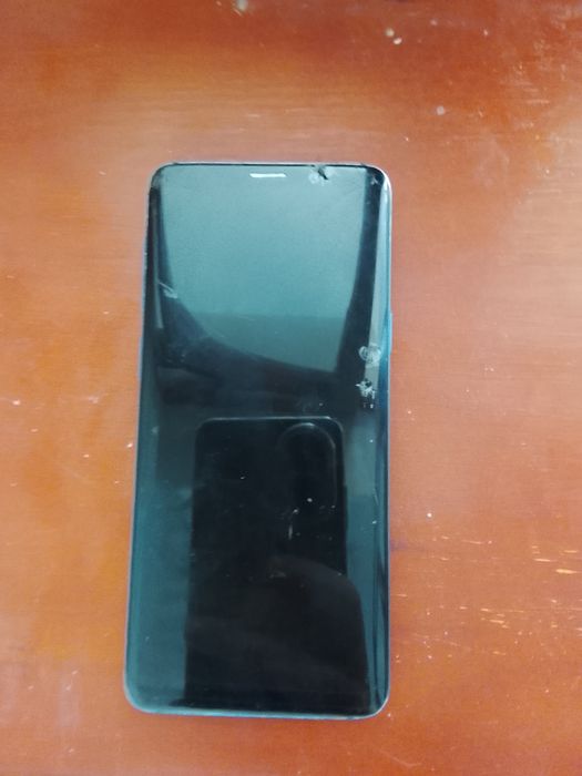 Samsung S9 sotiladi.