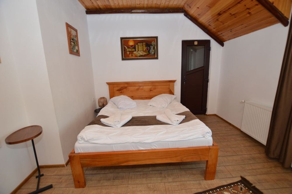 Casa Muntilor Prejba Rau Sadului 
Se afla in Râu Sadului Județul Sibiu