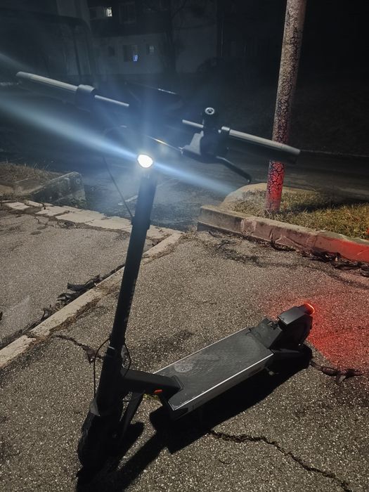 Vând trotinetă electrică Nave s40