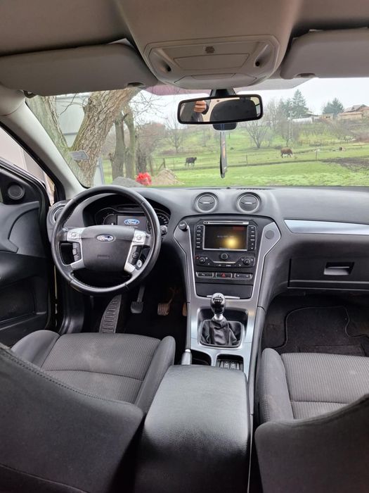 Ford Mondeo 2.2   204 k.c