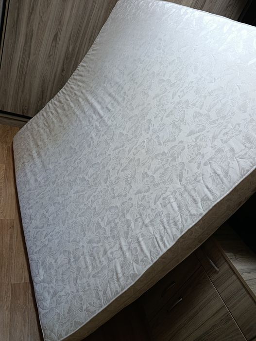 Продам матрас 180*200