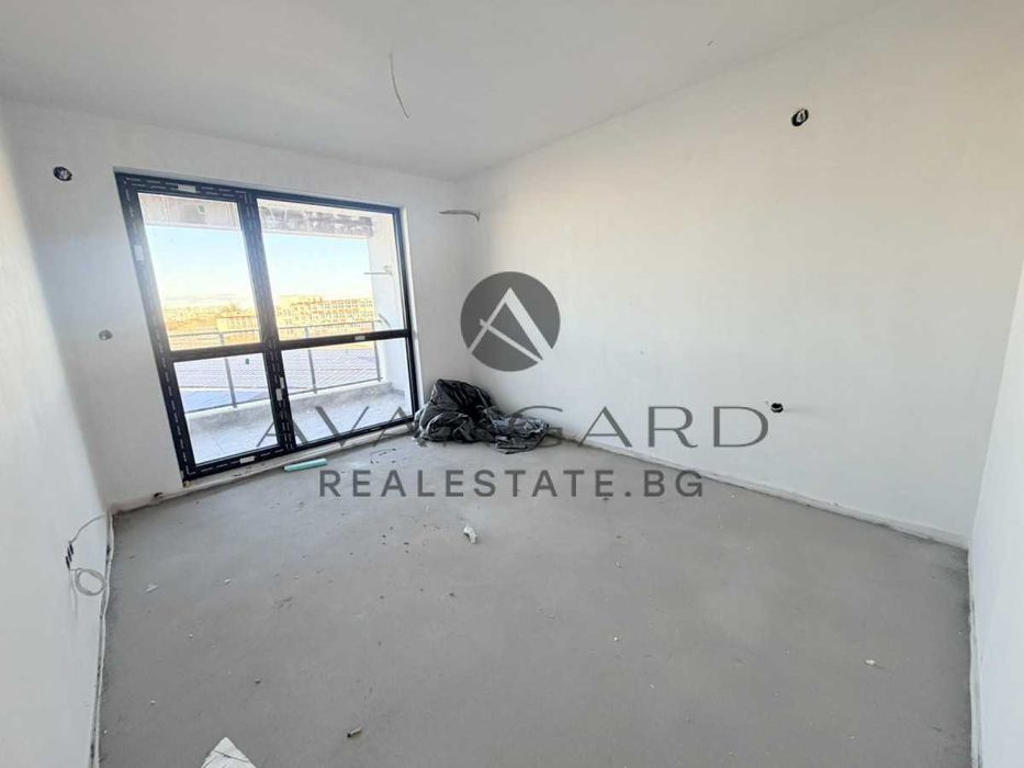 Продава се Тристаен апартамент в Пловдив, Център - 106 кв.м за 549 €/кв.м - Снимка #2