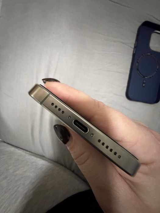 Продам iphone 15 pro max 256gb 86%