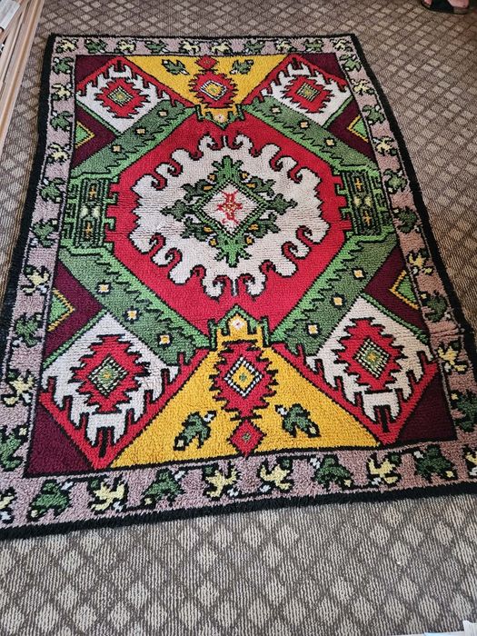 Китеник със страхотна разцветка
