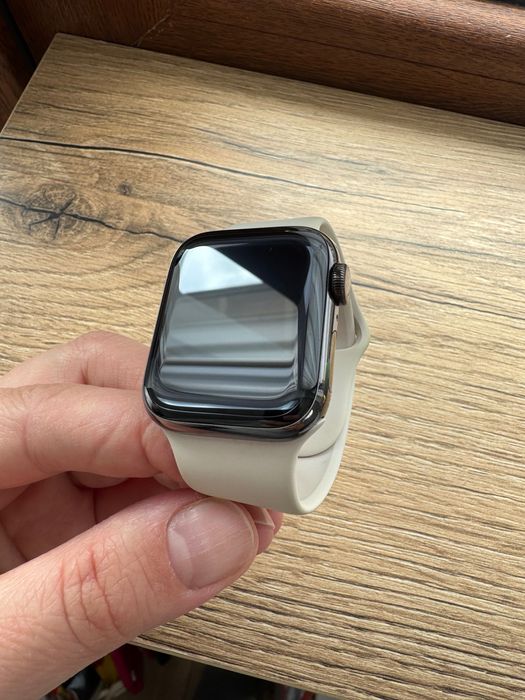 Apple Watch Series 6 (GPS + Cellular, 40mm, Ceramic) black