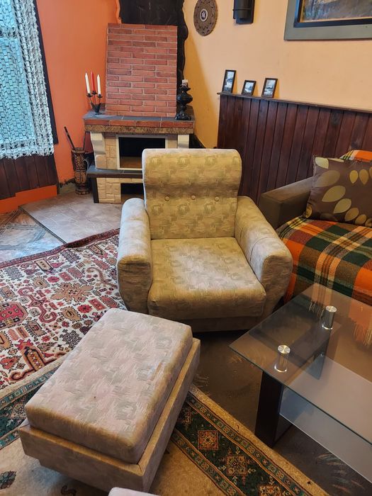 Продавам 2 фотиоли  и 2 таблетки в много добро състояние без протрито