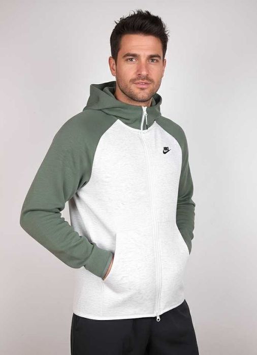 Nike Tech Fleece - Оригинално мъжко горнище размер M