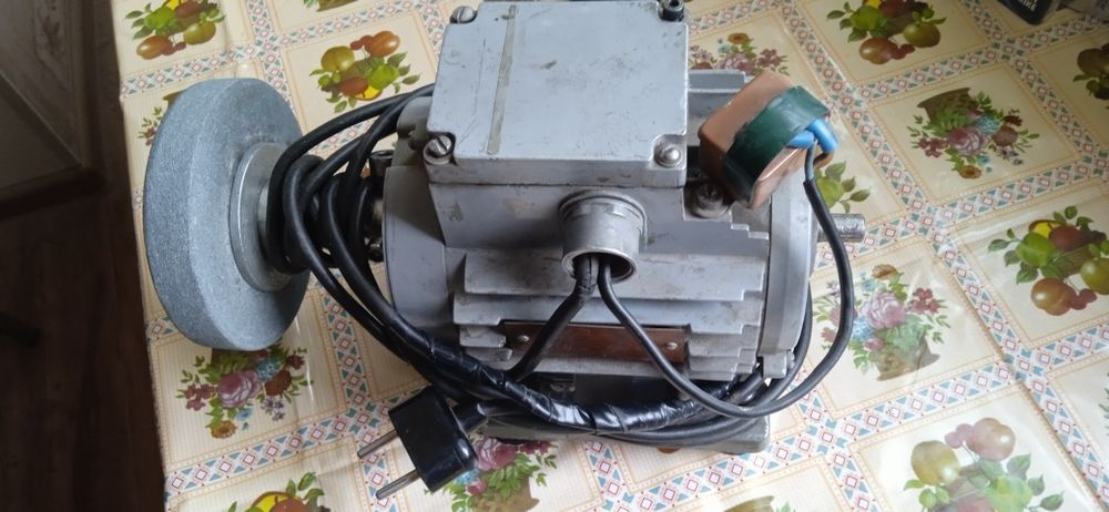 Точилка для ножей и тд