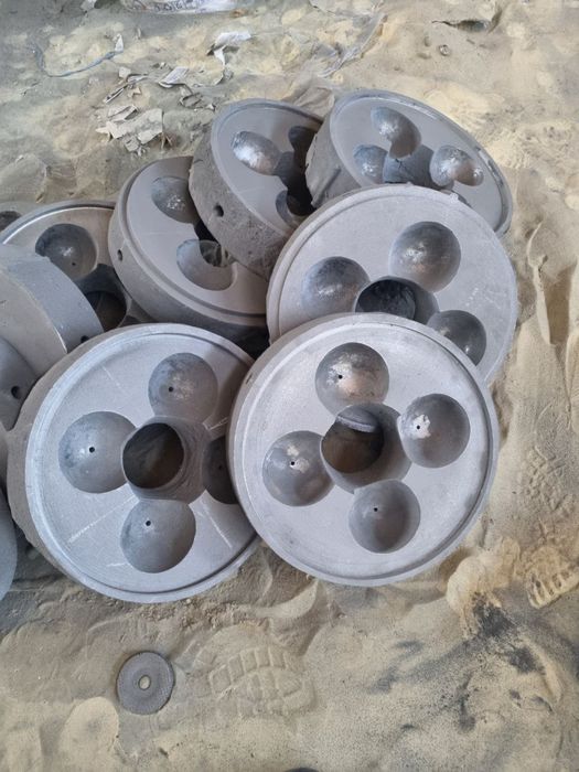 Кокиль для мелющих шаров.