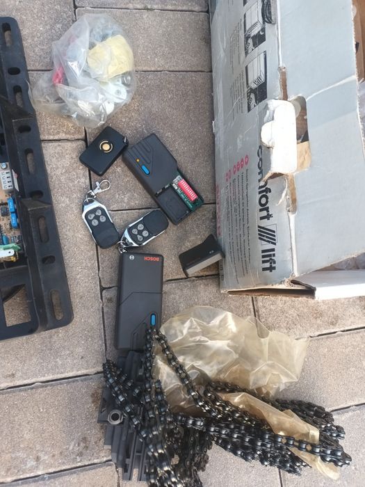 Motor ușa garaj Bosch,,incomplet!"